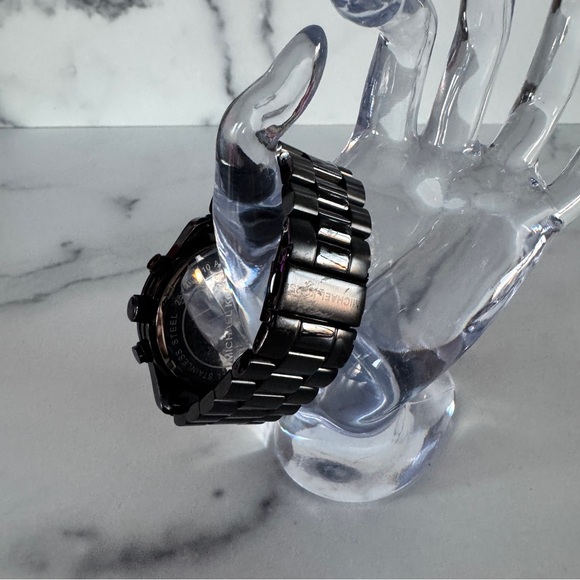 Michael Kors Black Watch fits 7” wrist - Picture 10 of 16